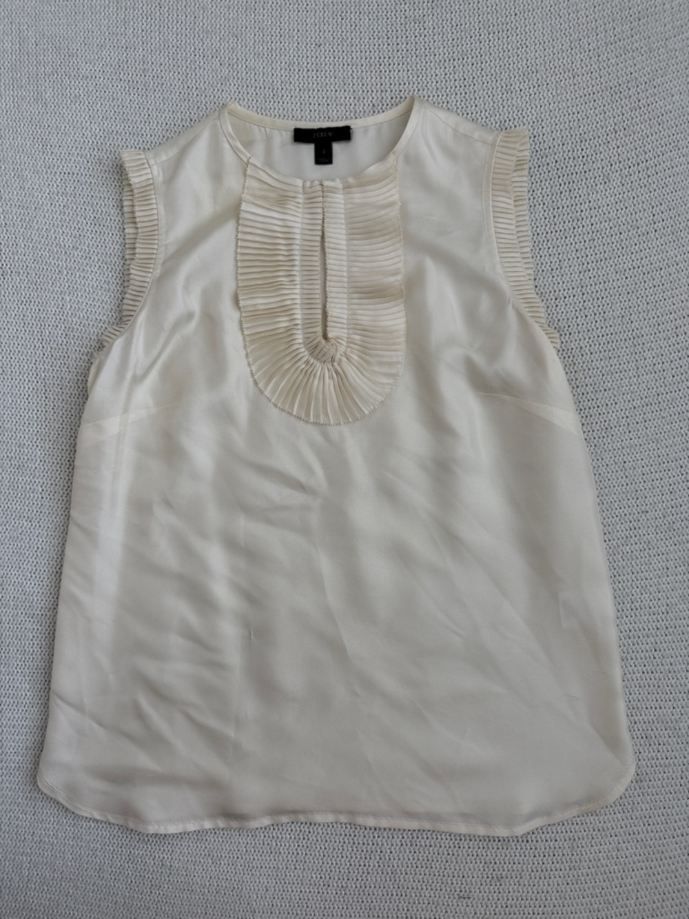 J Crew 100% Silk Sleeveless Blouse Cream Size 2